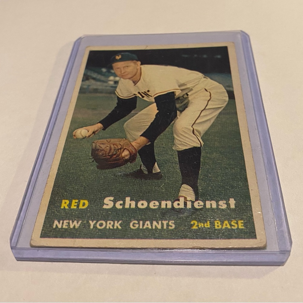 Red Schoendienst 1957 Topps Baseball Card Original Collectible Vin# 154